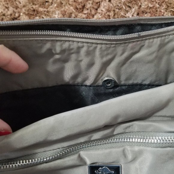 Roots silver gray nylon crossbody bag - Picture 4 of 6